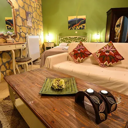 Xenios Zeys بيت ضيافة