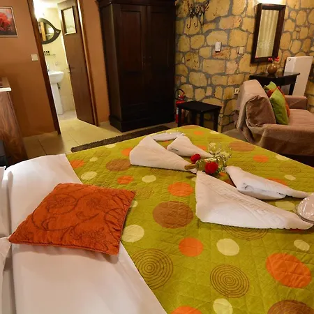 Xenios Zeys 4*